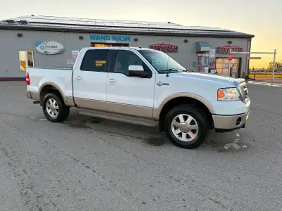 2008 F150 King Ranch Low Km for the year (178,000) Newer tires Leather Sunroof Retractable box cover...