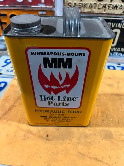 Minneapolis-Moline hydraulic can $35 phone or text 306-960-2052