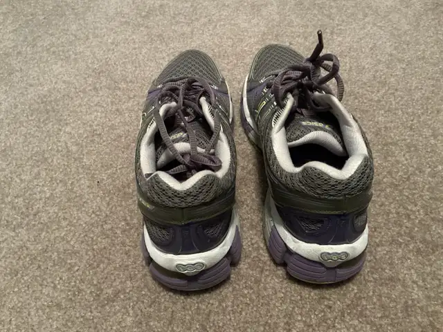 Asics Womens Gel Kayano 19 Running Shoes in Women's - Shoes in City of Toronto - Image 8