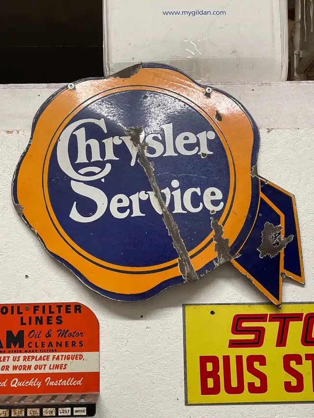 IH Cub Cadet dealership farm sign in Arts & Collectibles in Saskatoon - Image 8