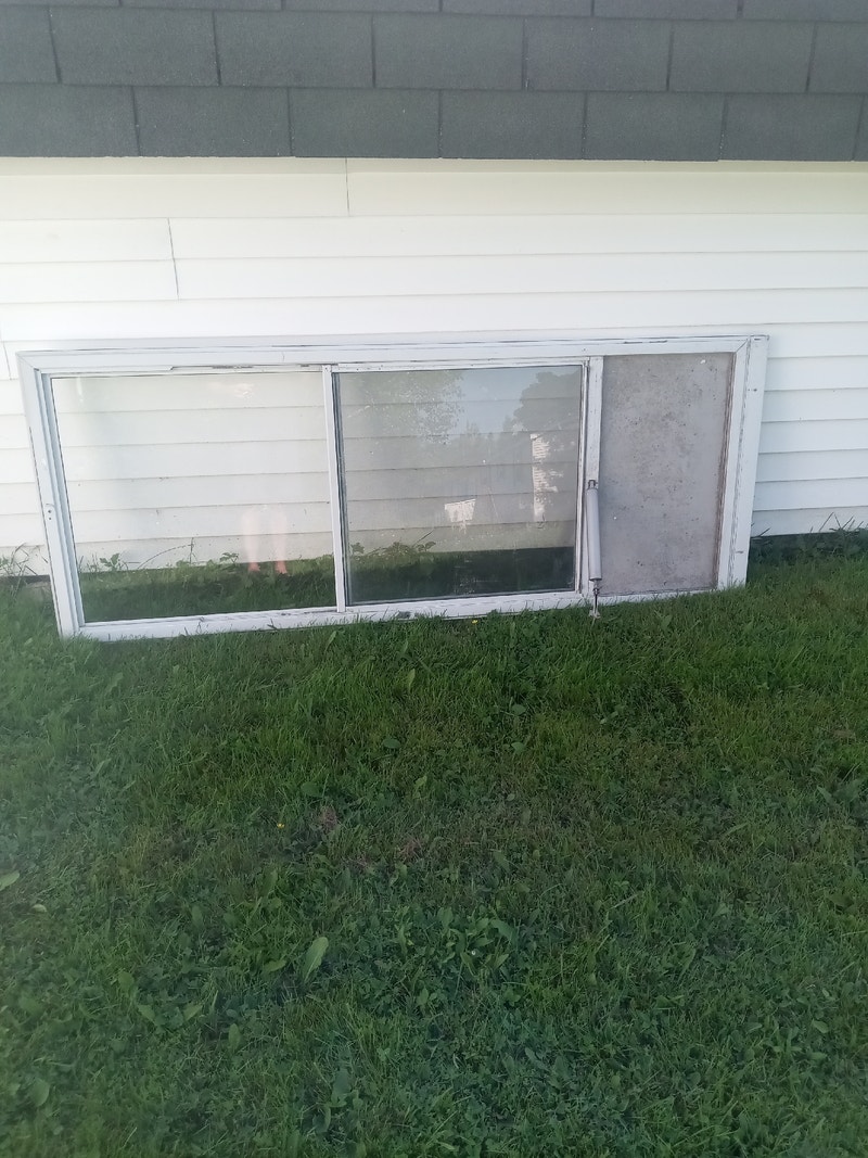 Metal screen door Windows, Doors & Trim Moncton Kijiji