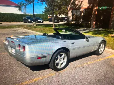 1996 Corvette. Convertible. Collectors Edition.