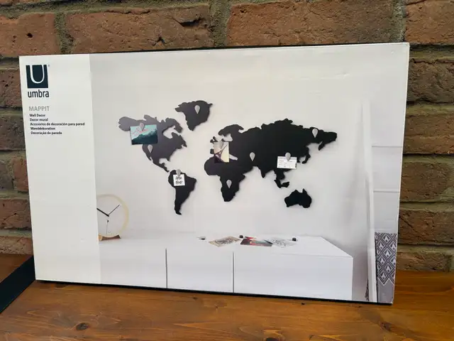 Umbra Mappit World map wall décor in Home Décor & Accents in Ottawa - Image 2