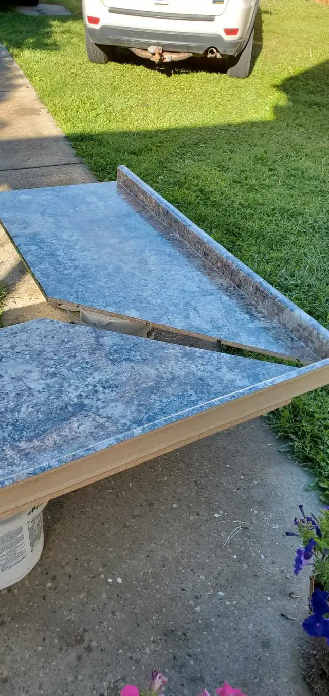 Counter top. Brand new.62864365527425123