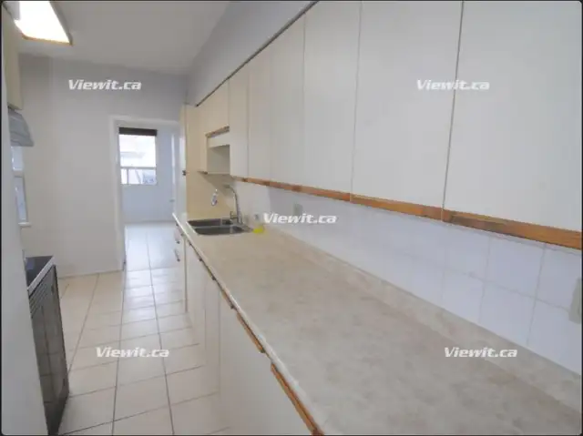 Riverdale area two bedroom for rent in Long Term Rentals in City of Toronto - Image 11