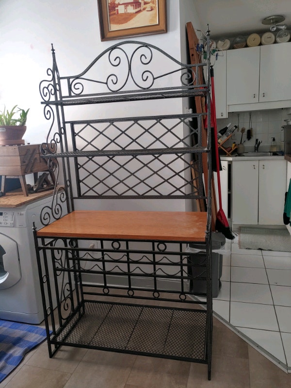 Meuble de rangement en métal Bibliothèques et étagères Ville de