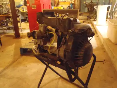 old Yamaha snowmobile motor not sure if it runs but gave it a carb clean, with a bit of work it shou...