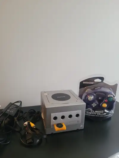  Nintendo GameCube + manette + jeu Spyro – excellent état, View more