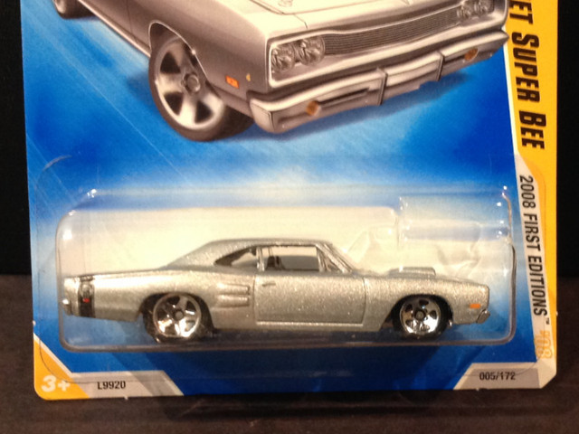 HOT WHEELS 2008 FIRST EDITIONS 69 DODGE CORONET SUPER BEE in Arts & Collectibles in Winnipeg - Image 2
