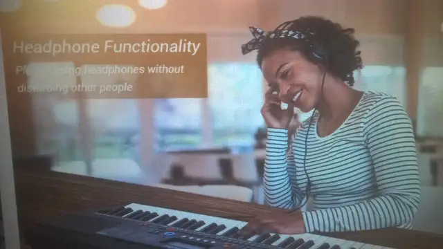 Ohuhu Digital Piano Keyboard w/ Headphone, Mic, Stand, Stool in Pianos & Keyboards in Bedford - Image 4