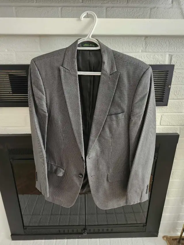 Blazer jacket  in Men's in Laval / North Shore - Image 2