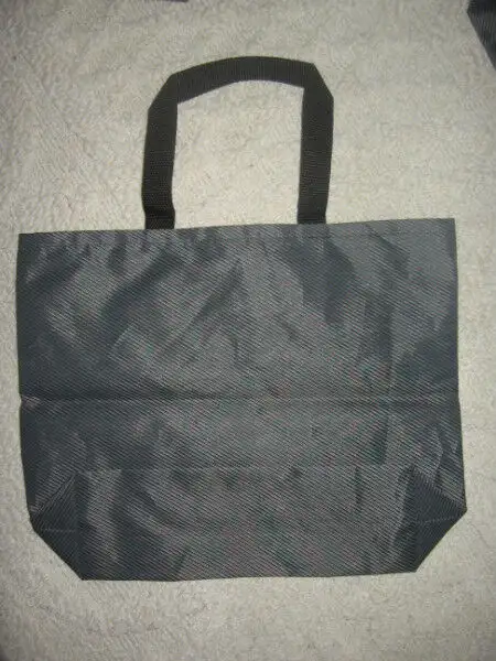 10 New Tote Bags in Other in Hamilton - Image 3