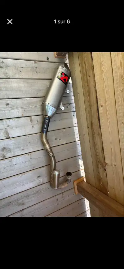 Exhaust akrapovic à vendre, raison de la vente j’ai vendu mon cross, super beau son, plus performant...