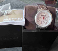 Michael Kors oversized lady watch 