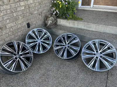 Like new 20" Factory Audi Rims, came off a 2019 A6 Location White City
