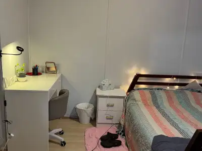 Basement Room for Rent (Female Only). $650 per month, Available on May 1st in Etobicoke. Intersectio...