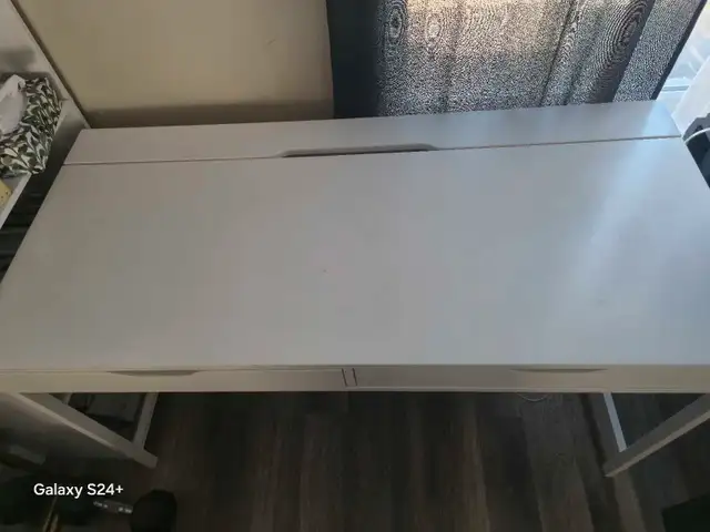 IKEA desk 63826837680641121
