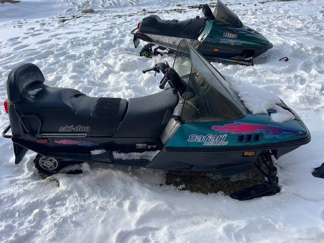 1996 touring E380 and 1993 safari 377 in Snowmobiles in Barrie - Image 2