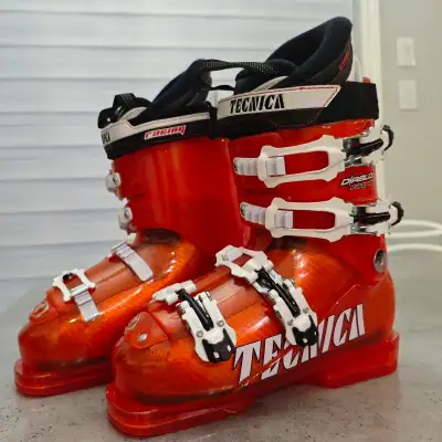 Tecnica Diablo Race 70 Ski Boots  Size 22.5  Like New, View more