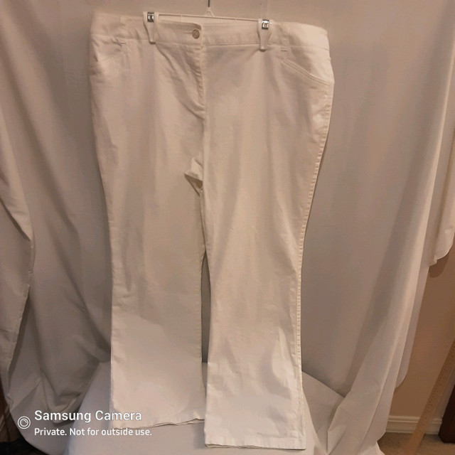 Women's Jessica white semi casual pants, slacks, 2 pockets in Women's - Bottoms in Calgary