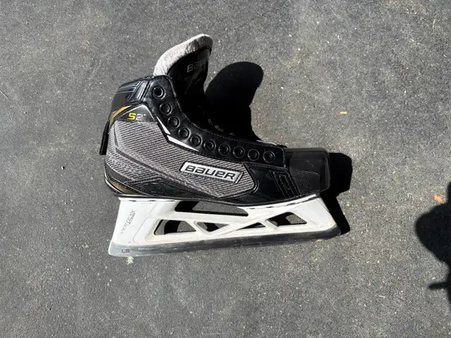 Bauer intermediate goalie skates in Hockey in Oakville / Halton Region - Image 6