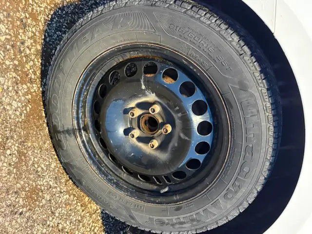 2013 Chevy Cruze in Cars & Trucks in Windsor Region - Image 8