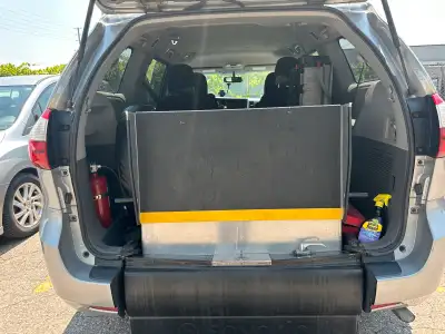 2015 Wheelchair Accessible Toyota Sienna LE FWD for Sale in Cambridge. Good condition. Very good dea...