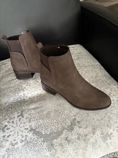 women’s Chelsea Boots, View more