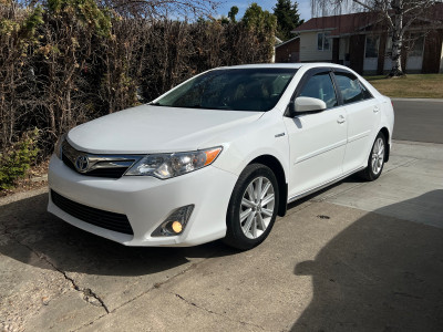 2012 Toyota Camry hybrid for sale 