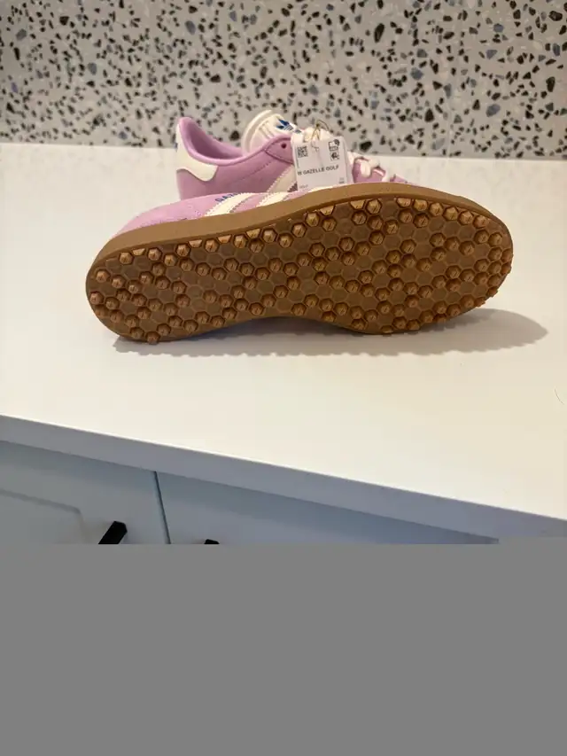 Women’s golf shoes in Golf in Ottawa - Image 5