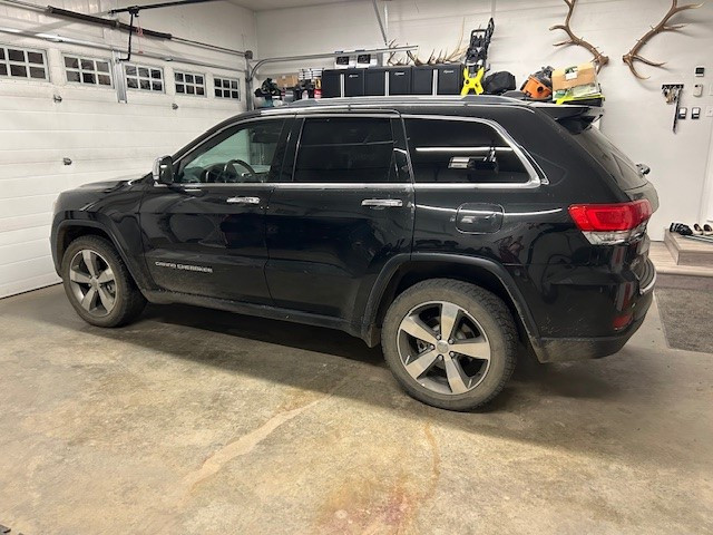 2016 Jeep Grand Cherokee Limited in Cars & Trucks in Lloydminster - Image 3