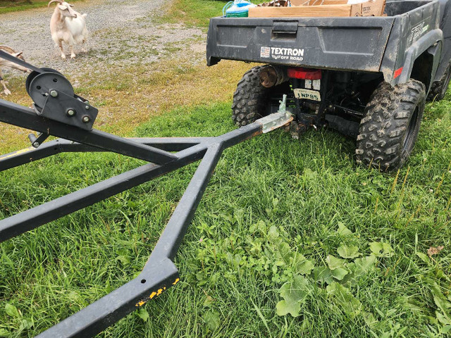 Pull behind, hand crake round bale puller. in Farming Equipment in North Bay - Image 3
