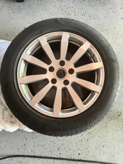 19-inch Cayenne S winter wheel-and-tire set OEM - 4 rims : One-piece alloy wheels in 10-spoke desig...