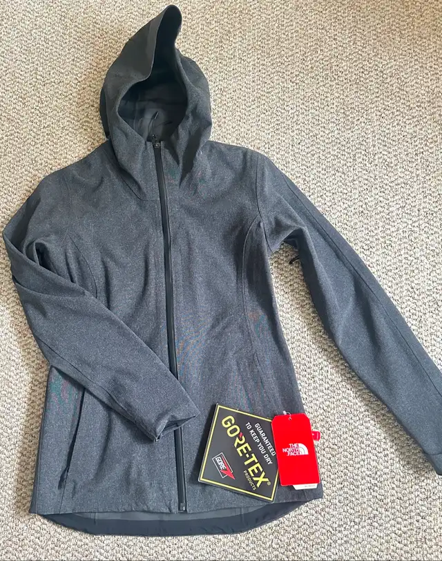 North Face Apex Flex GTX 3 Women's Jacket Size S NEW with Tags