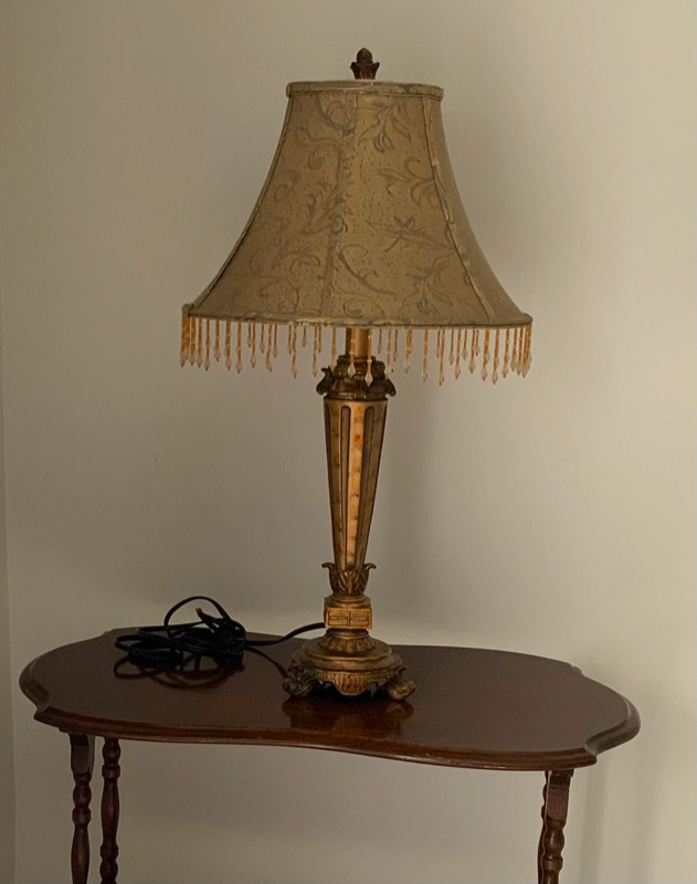 TABLE  LAMP - Fancy Victorian Style - Beaded Fringe in Indoor Lighting & Fans in Belleville