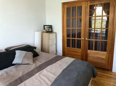 Lease transfer Large bright top floor unit with 2 closed bedrooms, living room, large kitchen and ex...
