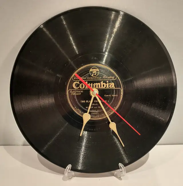 78 rpm record wall clocks in Home Décor & Accents in Ottawa - Image 4