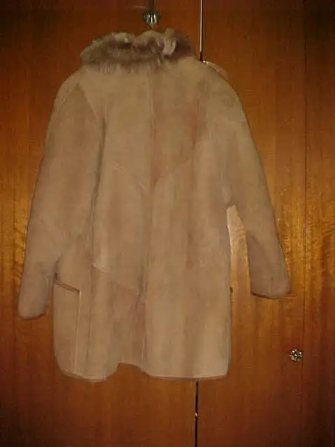 SUEDE AND FUR JACKET AND SKIRT in Women's - Tops & Outerwear in Calgary - Image 3