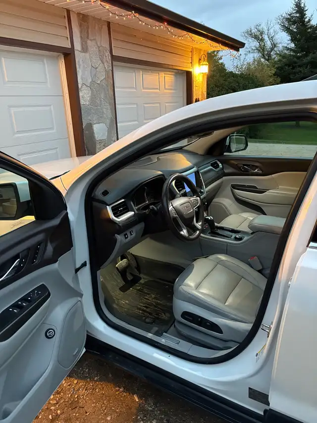 2017 GMC Acadia 542521792681093125