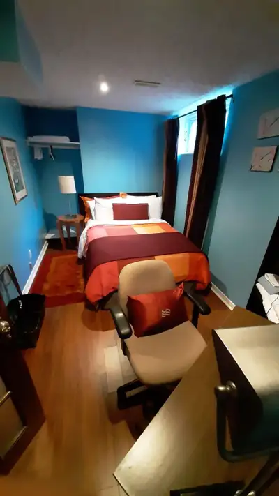 Beautiful, very clean, fully furnished luxury rooms are available for rent at an affordable price ne...