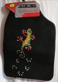 Decorative Gecko Car Mats by STEP. ON. IT.