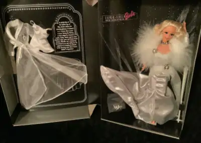 Silver Screen Special Limited Edition Barbie FAO Schwarz #11652, View more