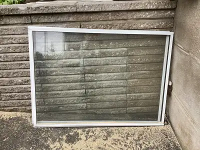 4 VITRES FENÊTRE COULISSANTE 34.5x47.75” SLIDING WINDOW GLASS, View more
