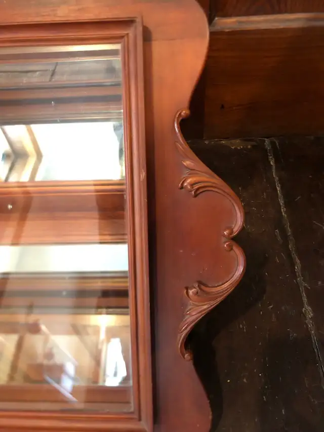 Vtg Wroxeter Wood Products Glass Front Corner Cabinet in Bookcases & Shelving Units in Kitchener / Waterloo - Image 5