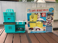 Vintage 1960's Easy-Bake Oven In It's Original Box