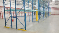 SPACE for rent CLEAN modern WAREHOUSE indoor storage spaces