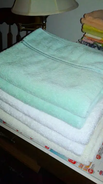 TWO Cambridge Regal Bath Towels 24x42"--Price is for both towels, View more
