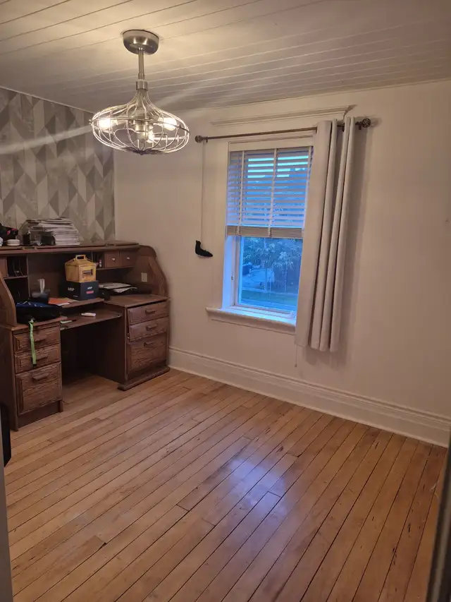 Rooms/ house for rent in Room Rentals & Roommates in Owen Sound - Image 2