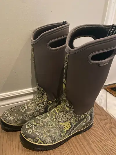 Womens Bogs Boots, View more