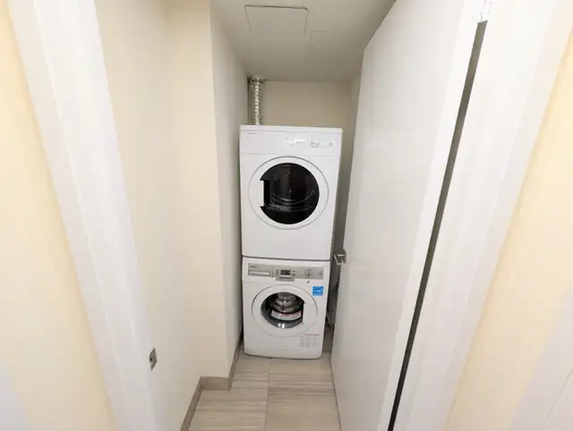 1Bedroom + Den for Rent on Subway Line in Long Term Rentals in City of Toronto - Image 11